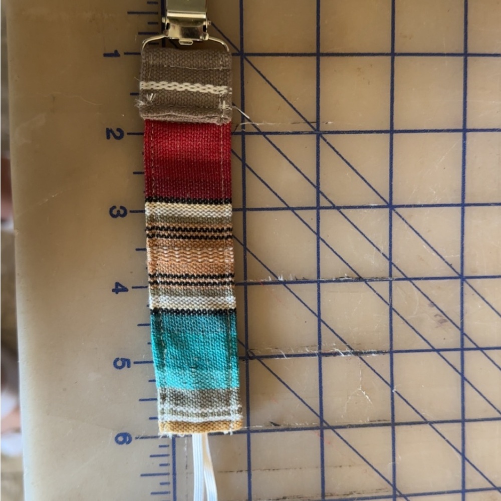 Western Pacifier Clips Set - Picture 2 of 2